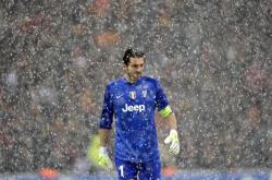 LOL决赛-绿茵交响诗，波兰巅峰对决，李刚仁的魔笛奏响塞内加尔挽歌