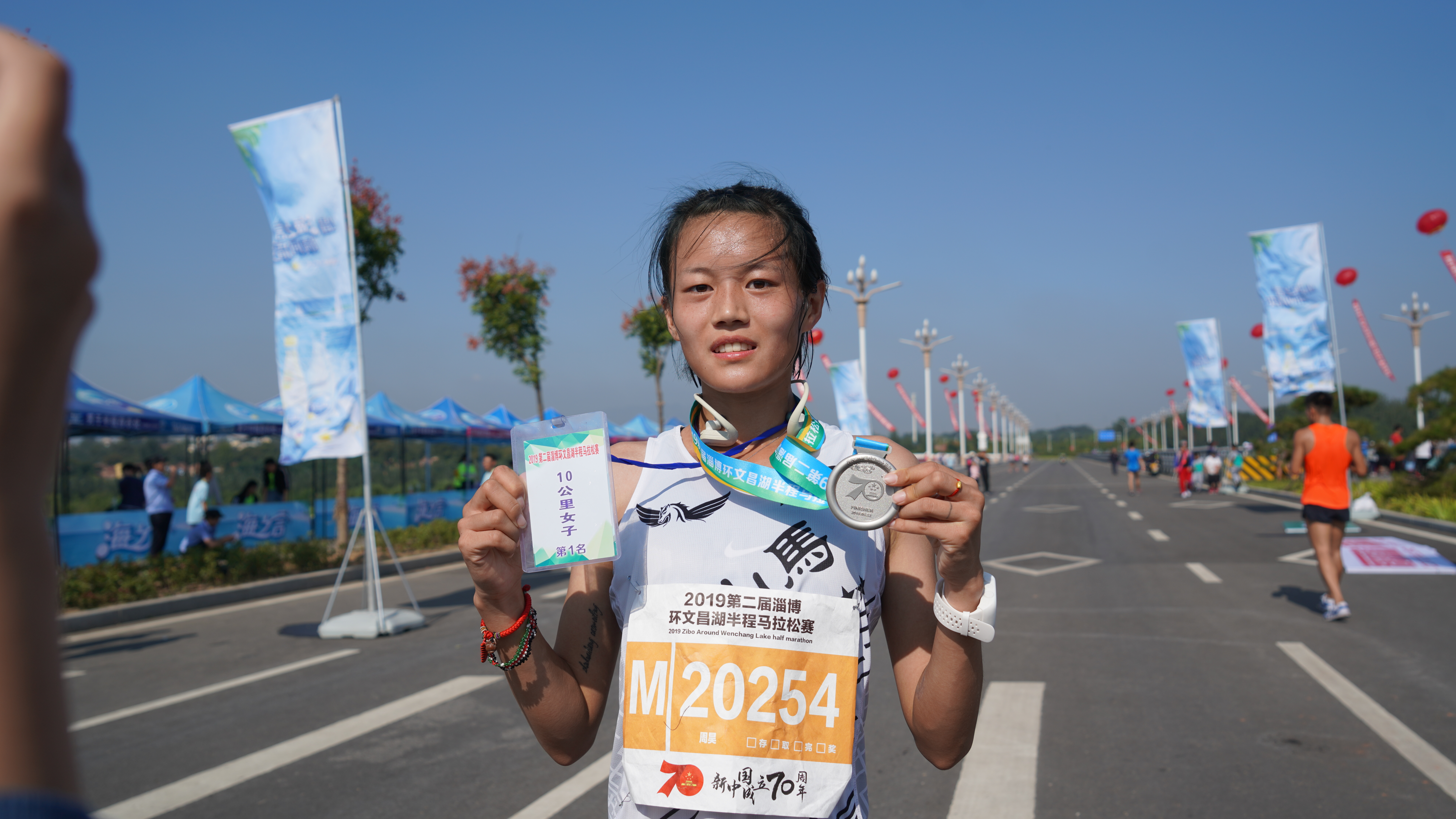 关于东南亚运动员再创佳绩，奋力向上的信息