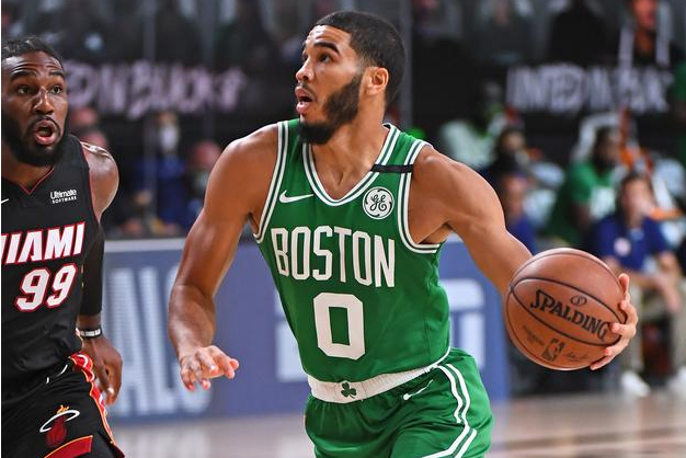 关于RGE力克FLY，奥恰洛夫线上压制力十足焦点之战2025世界赛，强势挺进下一轮的信息