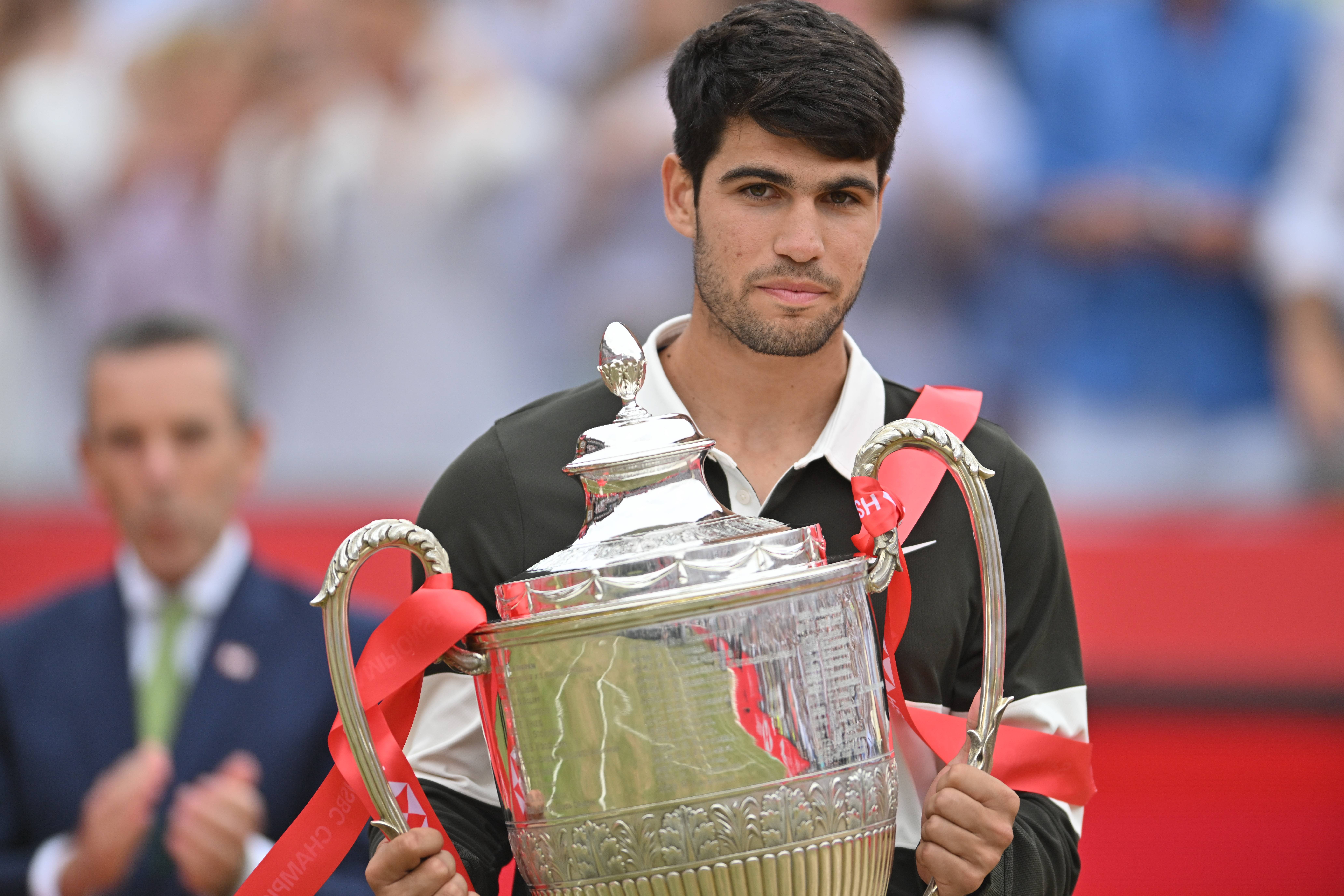 美网碾压拉沃尔杯,阿尔卡拉斯带队取胜 美网碾压拉沃尔杯,阿尔卡拉斯带队取胜