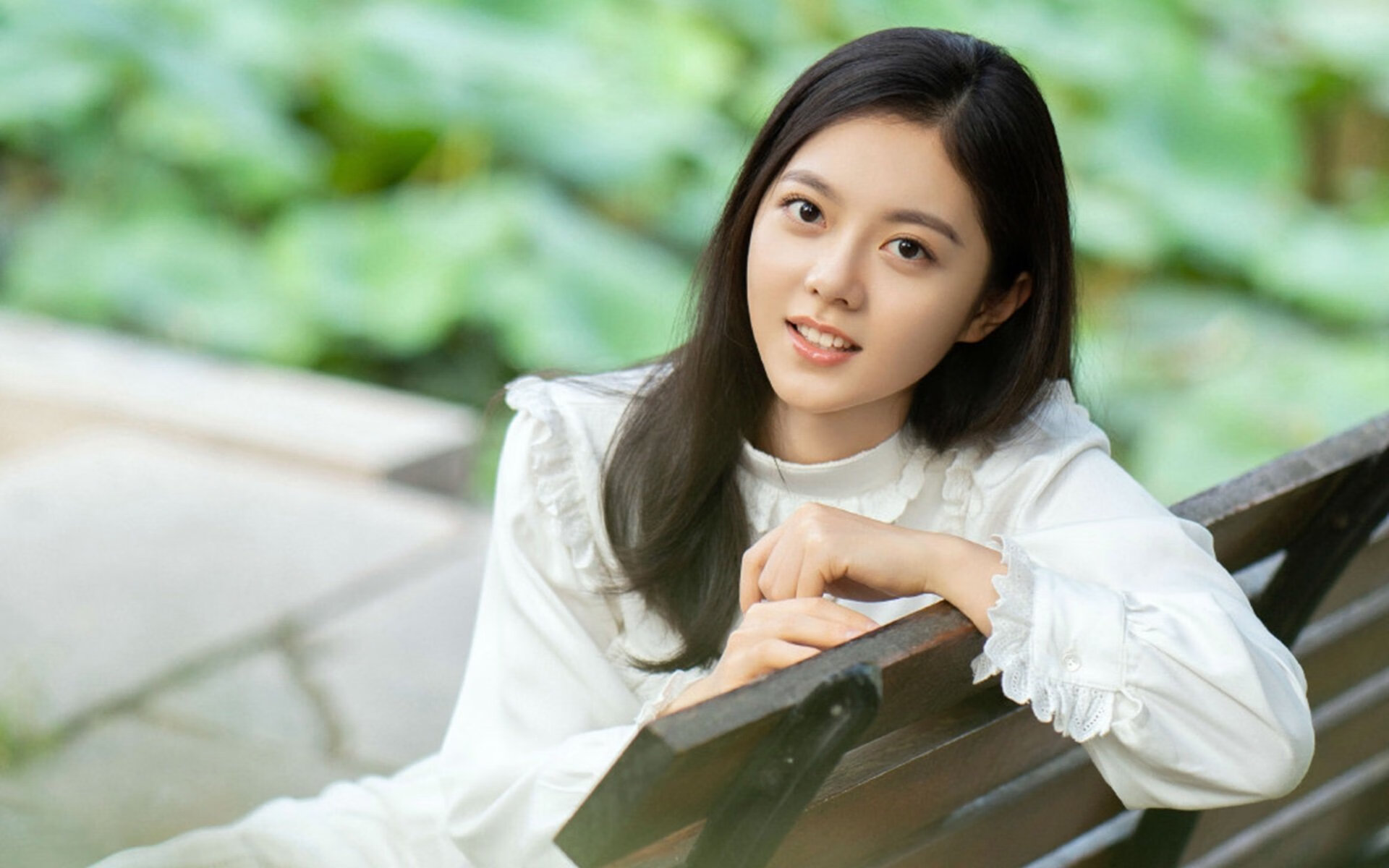 黄喜灿梅开二度!乌克兰惨败莱比锡红牛,亚洲巨星闪耀欧洲