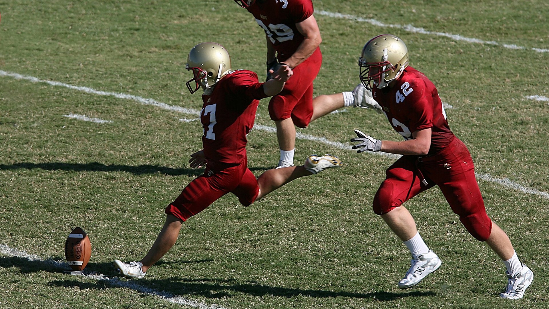 当波斯铁骑遭遇加泰巨舰，福登在和平友谊赛中的世纪演出